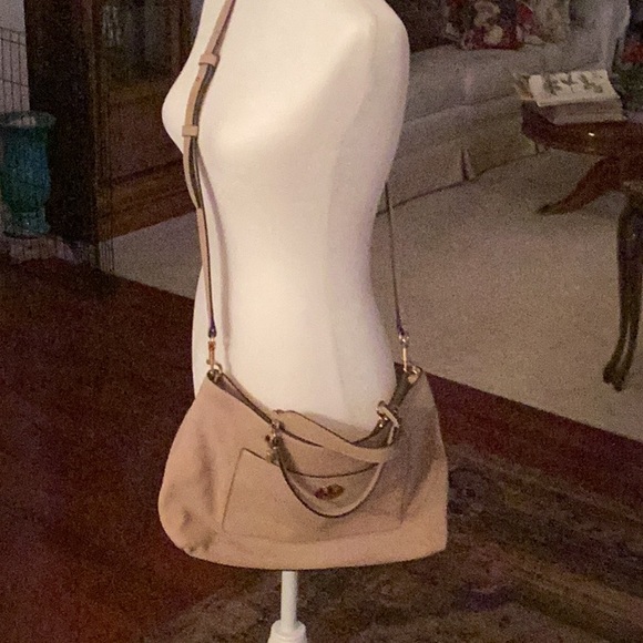 Tory Burch - Picture 5 of 5